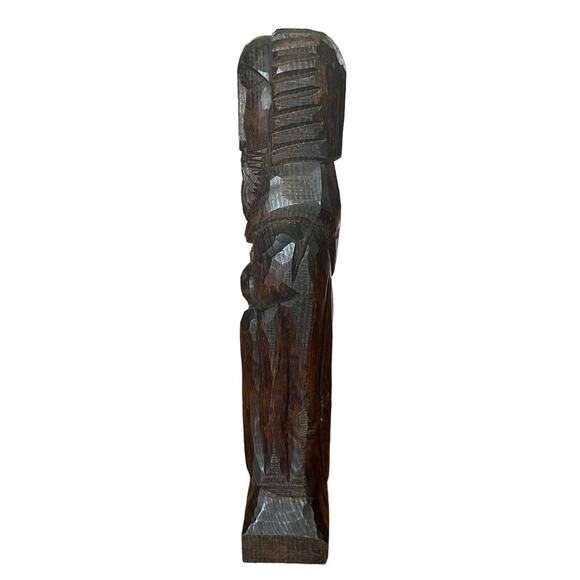 11" Antique Hand-Carved Religious Wooden Statue/Figure Holding Head-Saint Peter? - Picture 4 of 4